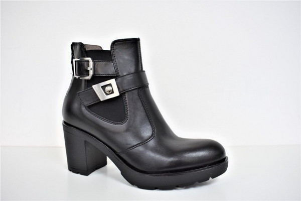 Женская обувь NERO GIARDINI A616520D
